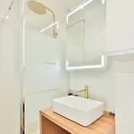 Cosy Proche Trocadero - Mobility Lease * Париж